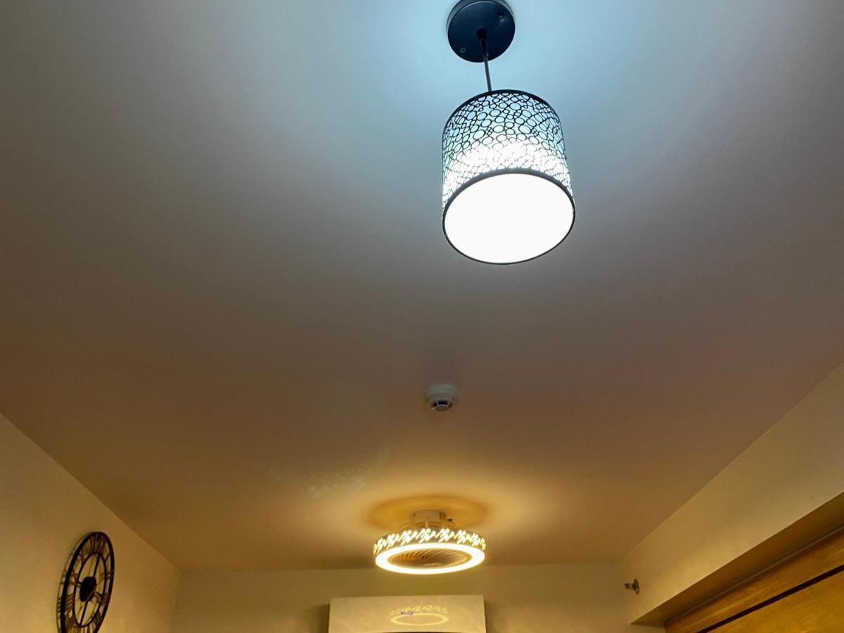 Woodland Elegance Retreat Symphony Of Artistry With Blazing Fast 300 Mbps