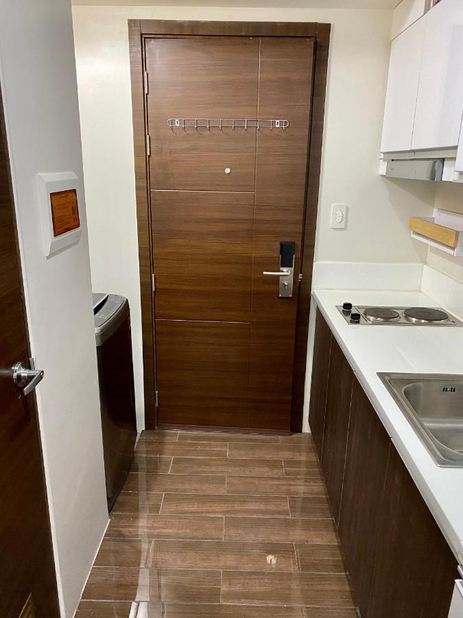 Apartment Woodland Elegance Retreat Symphony Of Artistry With Blazing Fast 300 Mbps Manila