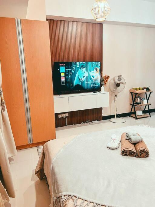 Unit Viceroy Residences Mckinley Hill Cd22b * Manila