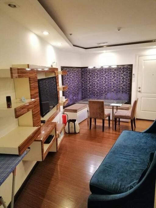 Apartment Gramercy Residences 1 Bedroom With Balcony Facing Garden Lower Floor *