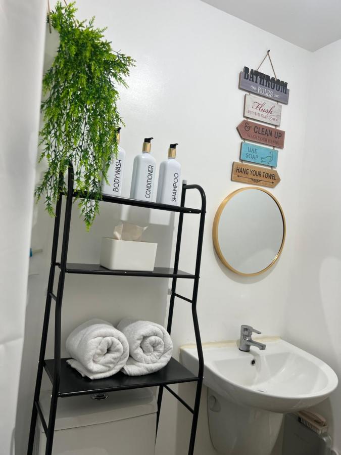 Minimalist Nordic 1br With Balcony River View Manila