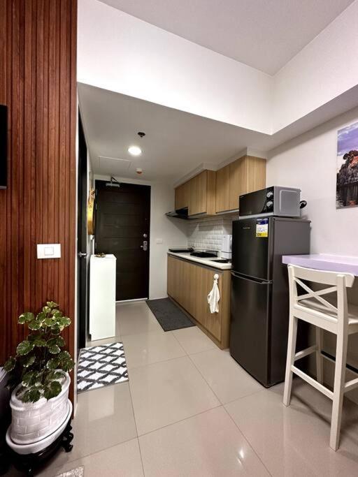 Apartment New & Spacious Unit In Qc W/ Wifi & Netflix Manila