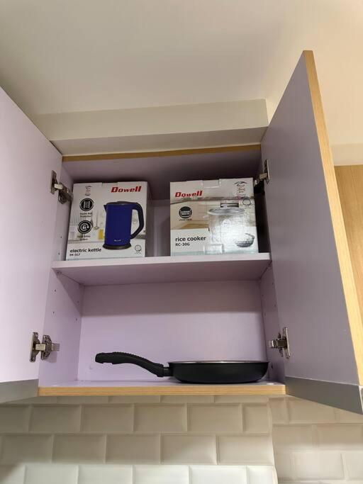New & Spacious Unit In Qc W/ Wifi & Netflix * Manila