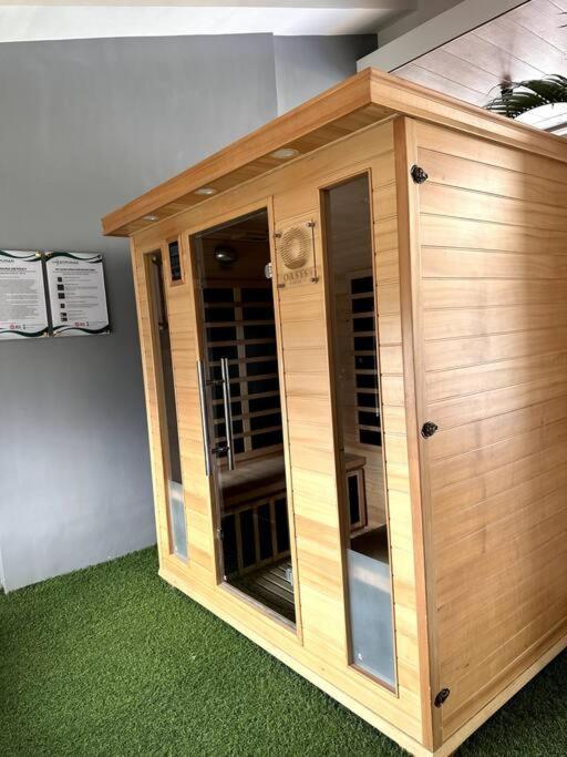 Apartment New & Spacious Unit In Qc W/ Wifi & Netflix *