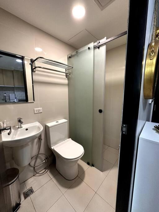Apartment New & Spacious Unit In Qc W/ Wifi & Netflix *