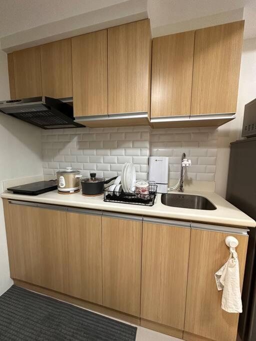 New & Spacious Unit In Qc W/ Wifi & Netflix Apartment *