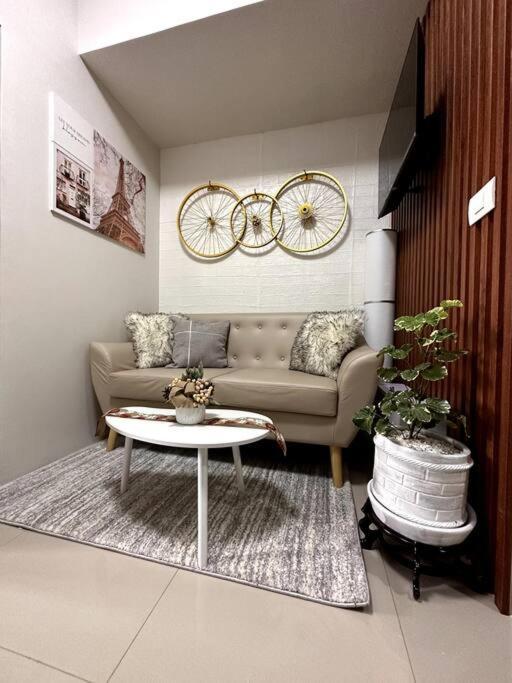 Apartment New & Spacious Unit In Qc W/ Wifi & Netflix