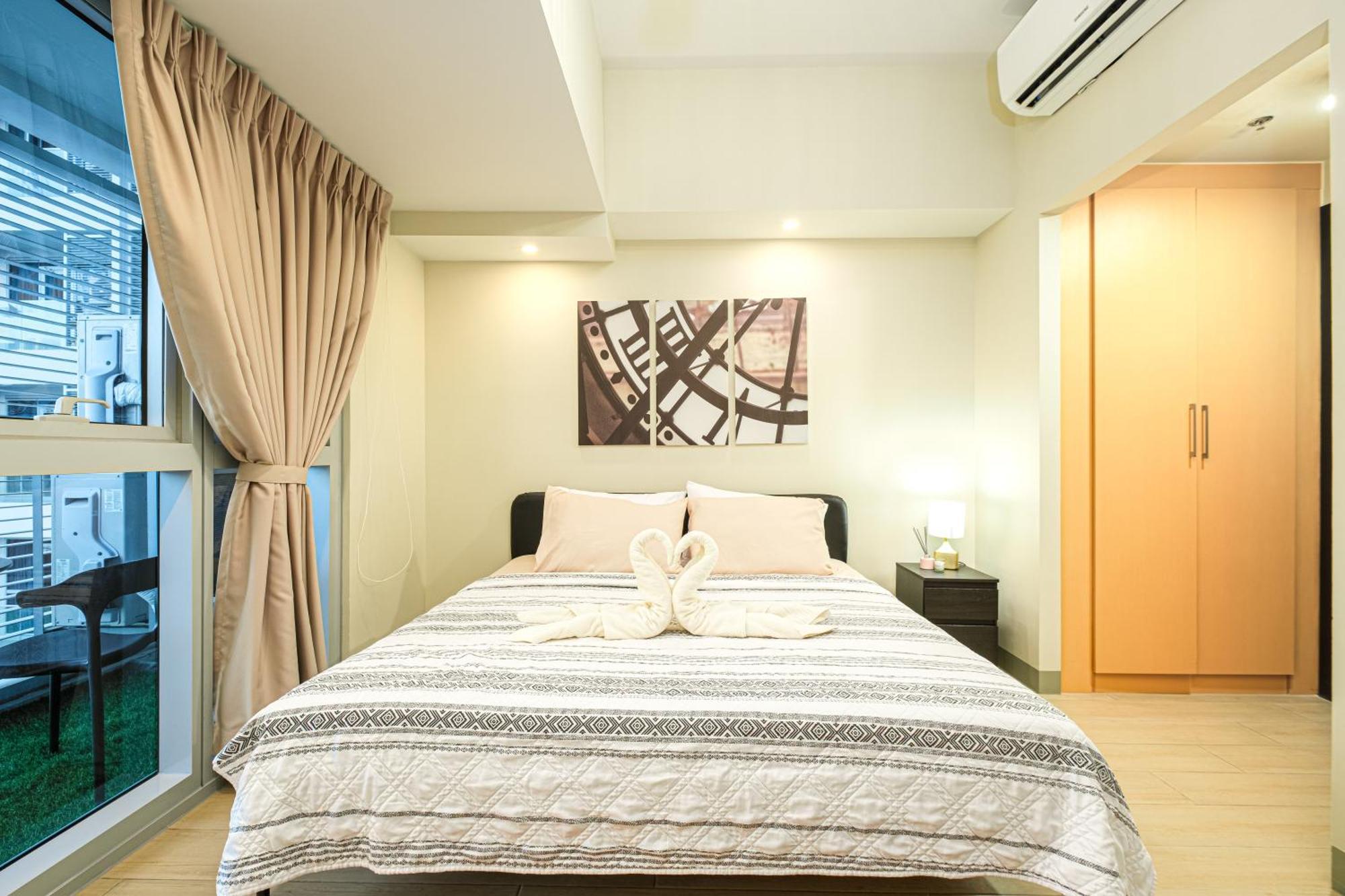 Apartment Premium 3br Uptownbgc W/ Bathtub & Balcony