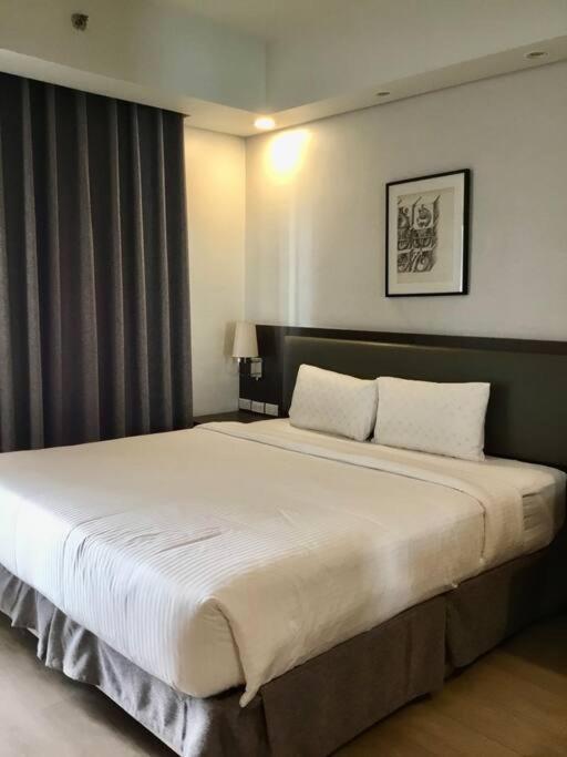 Apartment Cozy 1 - The Residences Bgc Taguig Manila