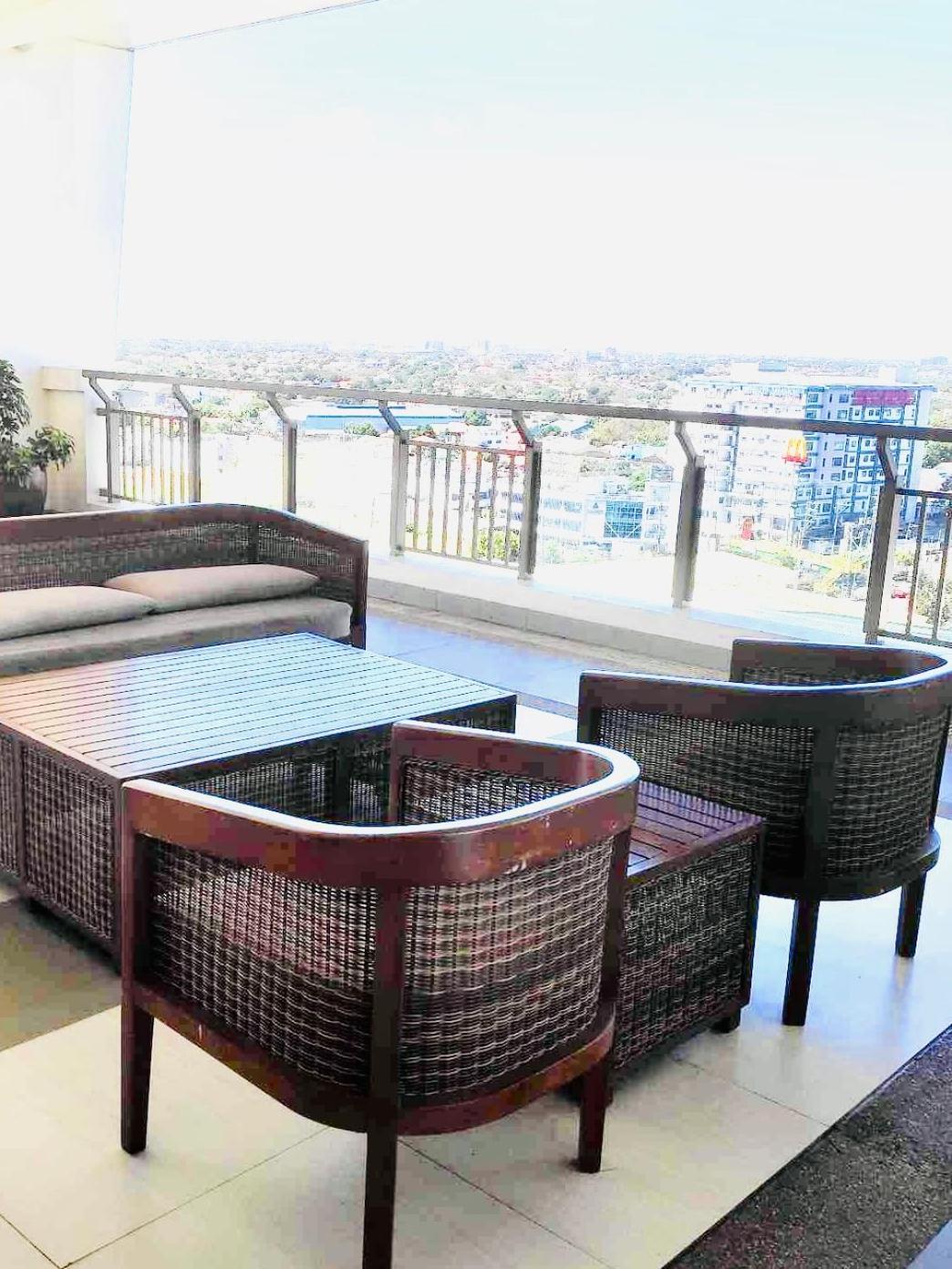 Apartment Modern Style 2br Good For 6 Packs Near Naia *