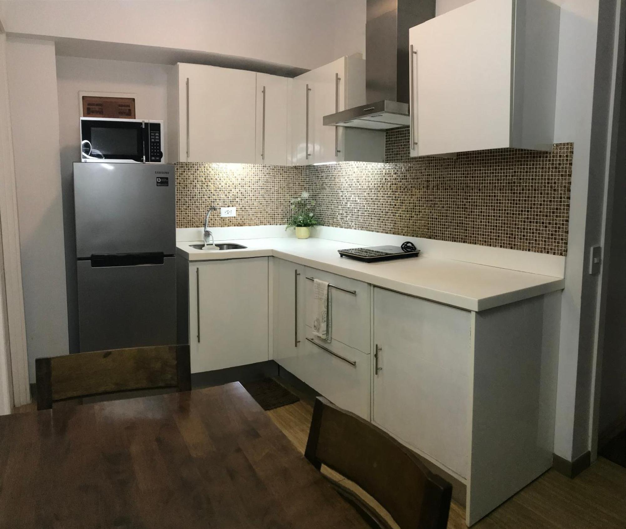 Simple Yet Lovely 2br Unit In Acqua Private Residences