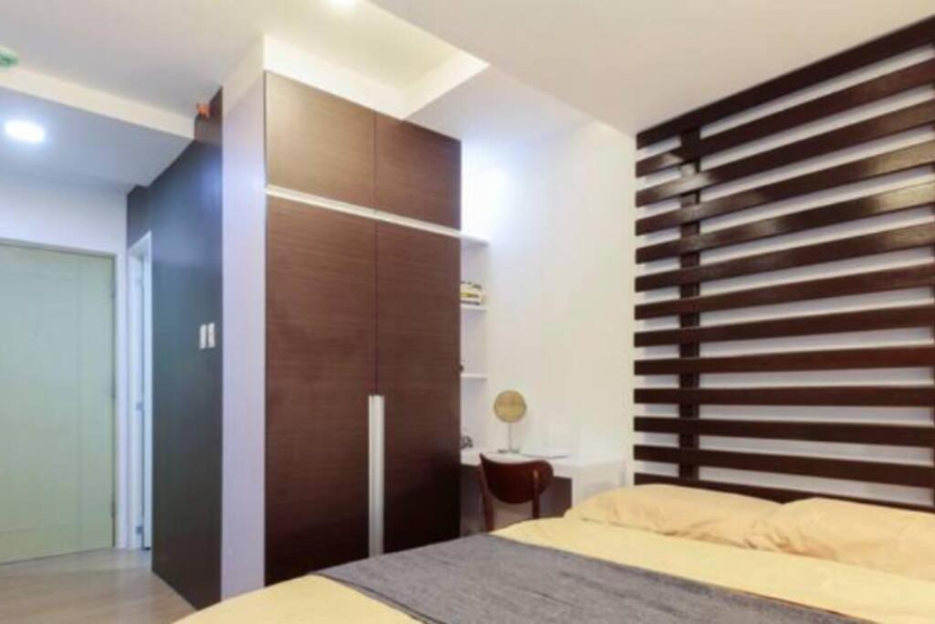 Apartment Flat Blake: Stylish W/ Balcony Manila