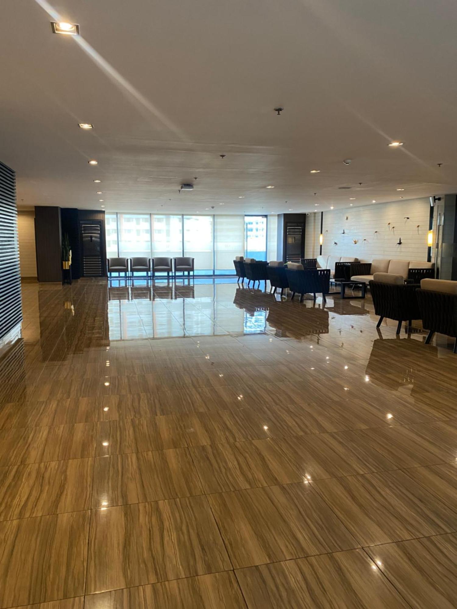 Frost At Air Residences Makati Apartment *