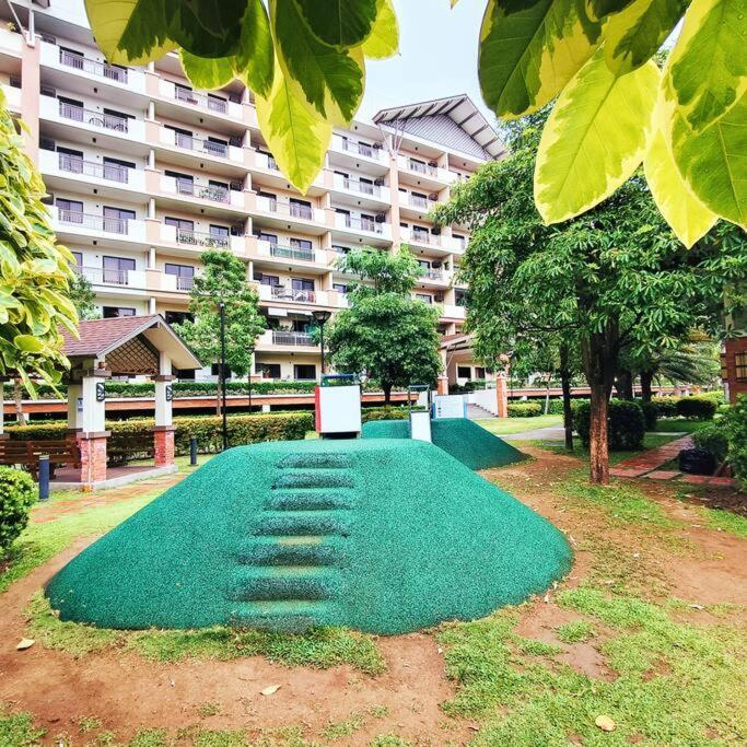 Apartment Family W/ Centralized Ac Nr Ayala Mall Feliz Manila