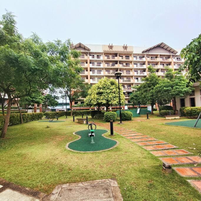Family W/ Centralized Ac Nr Ayala Mall Feliz Apartment Manila