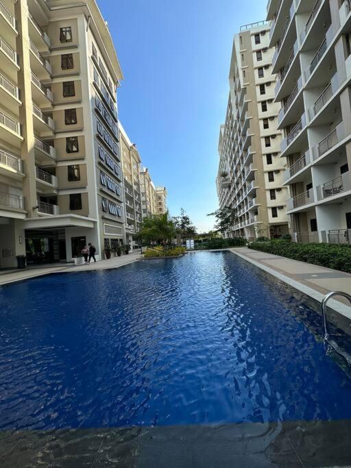 Modern Style 2br Good For 6 Packs Near Naia Apartment *