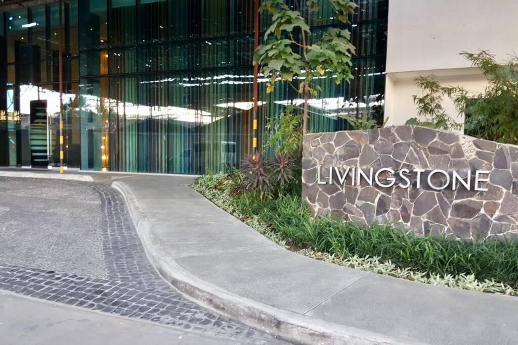 Cool 1br Acqua Livingstone W/ Netflix, Pool & Gym * Manila