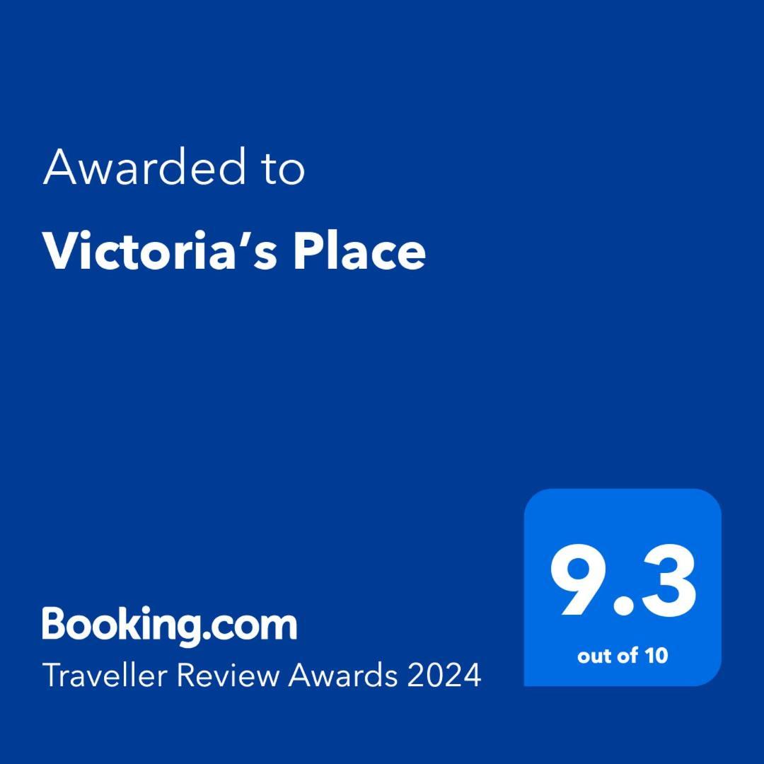 Victoria's Place Apartment