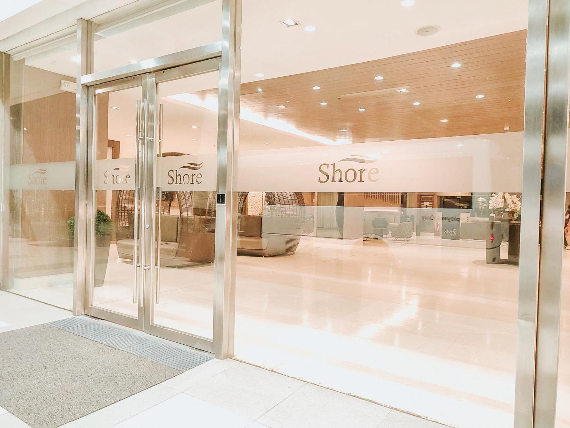 Premier Staycation At Shore 1 Moa By Zurich Management * Manila