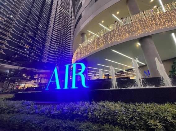 Air A2 @central Rcbc/canadian Embassy Manila