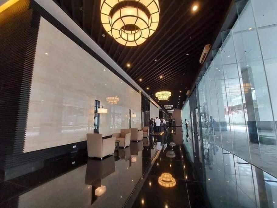 Air A2 @central Rcbc/canadian Embassy Apartment *