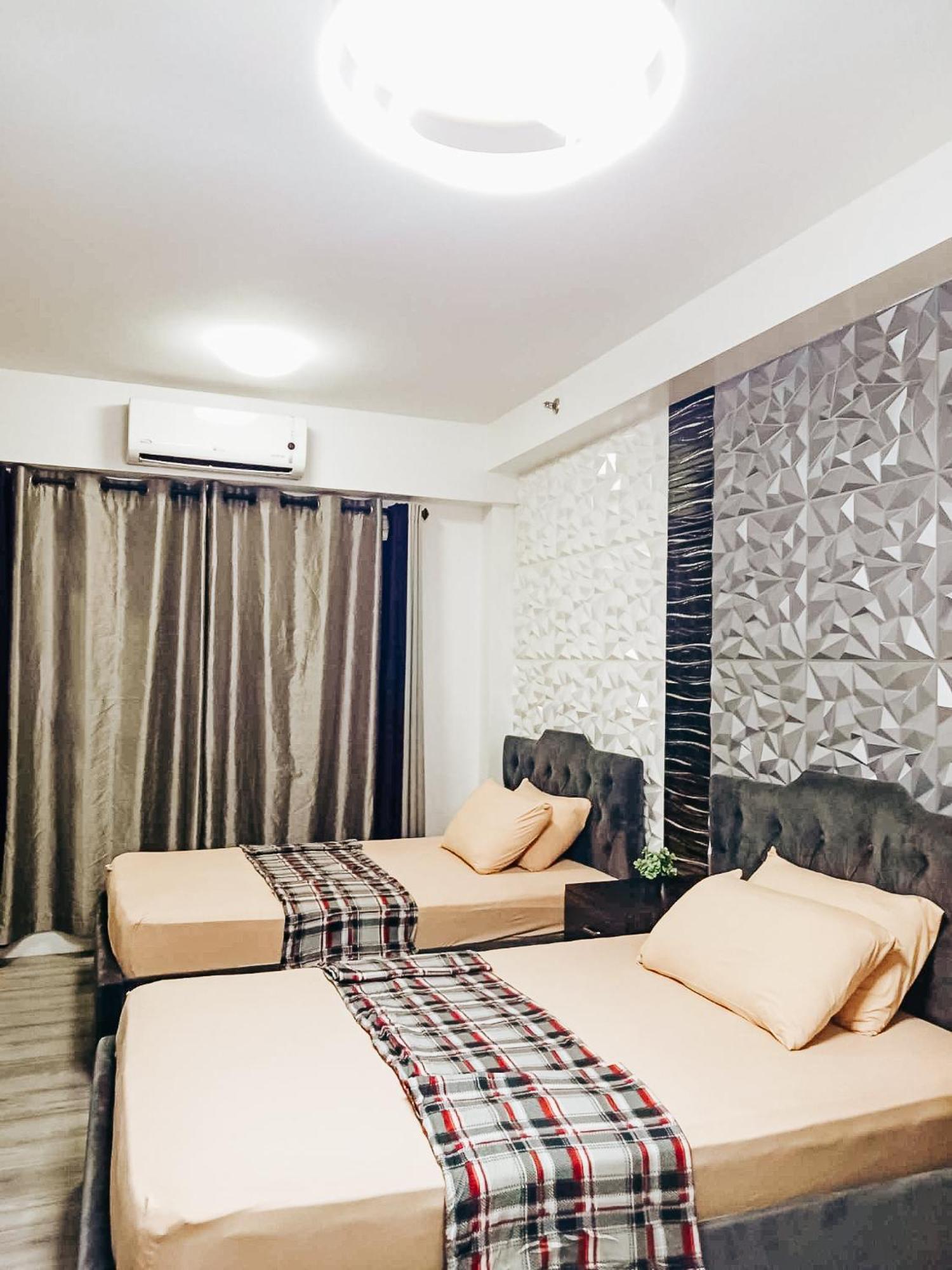 Premier Staycation At Shore 1 Moa By Zurich Management Manila
