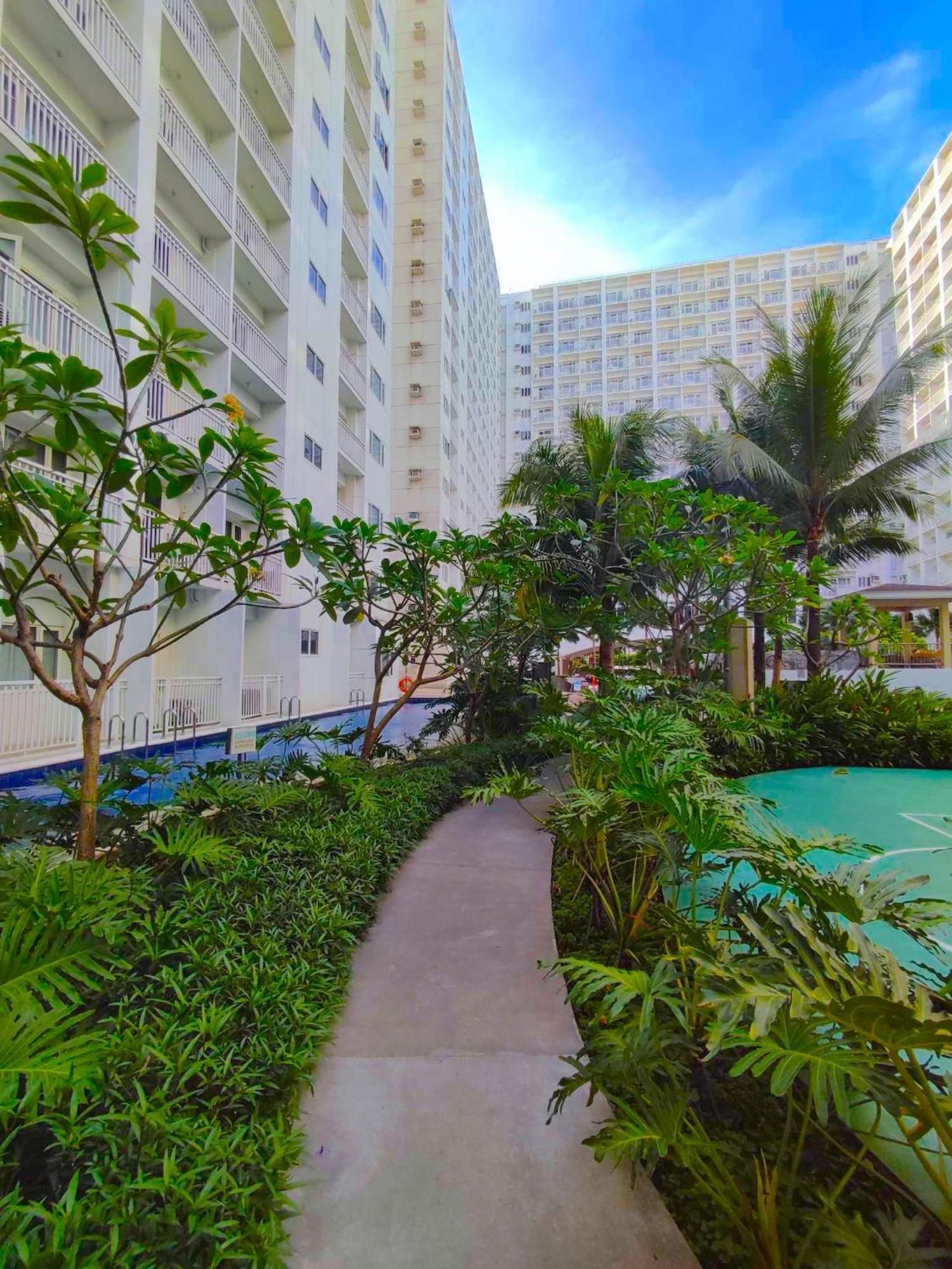 Premier Staycation At Shore 1 Moa By Zurich Management Aparthotel