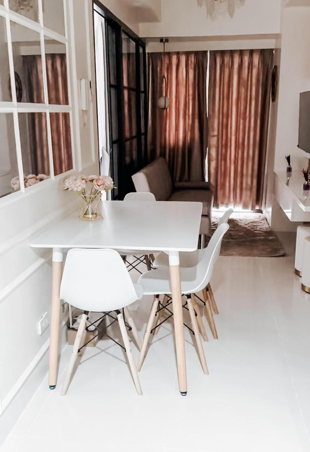 Lian Louise At Smdc Shore 3 Moa With Parking Apartment *