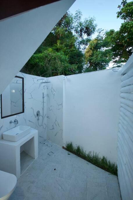 Octagon With Rooftop Bathtub & 270° View Apartment *