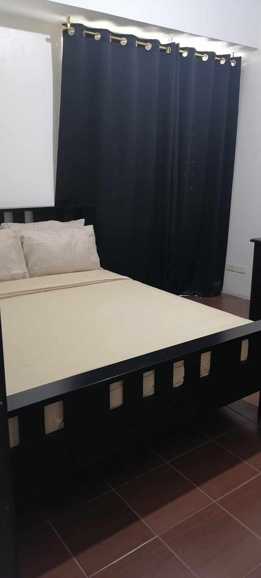 Apartment 3 Bedrooms Access Penthouse Unit Manila