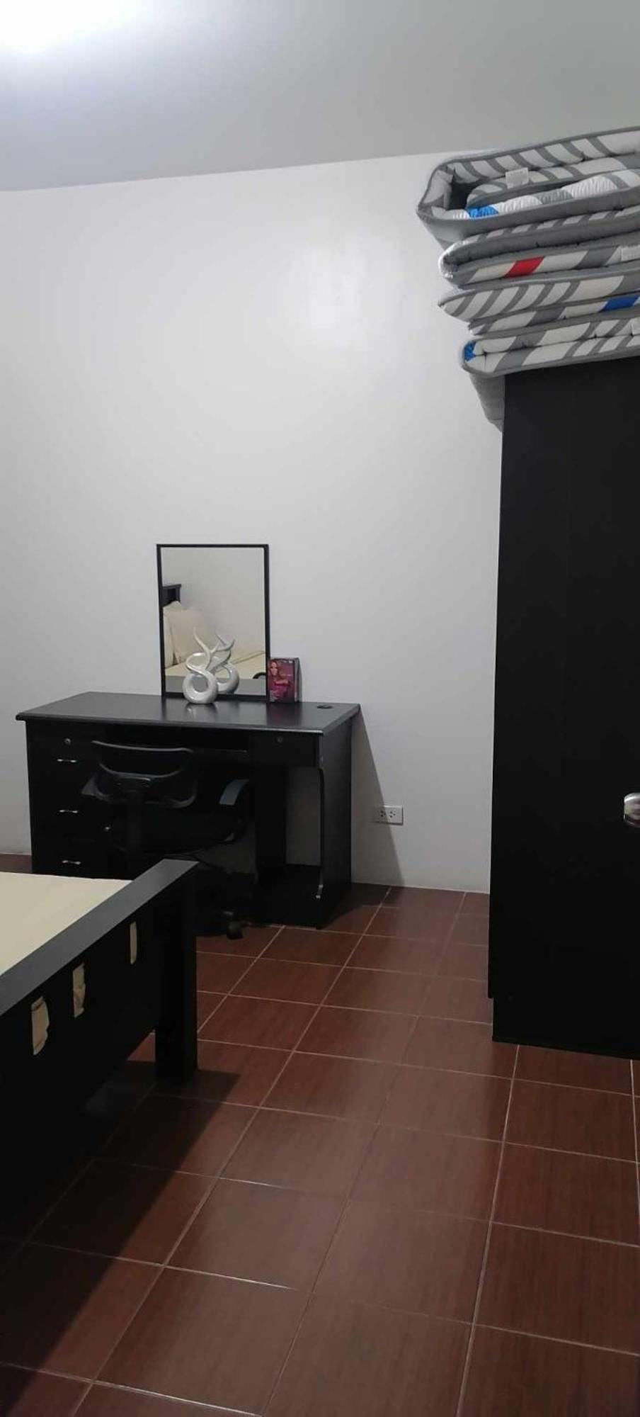 3 Bedrooms Access Penthouse Unit Apartment