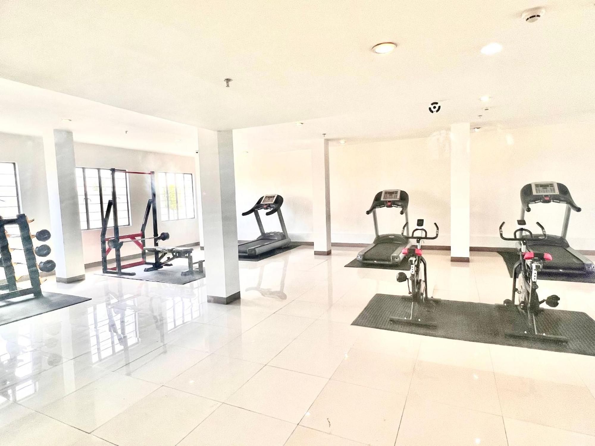 Guest house Tomas Morato Quezon - Residences *