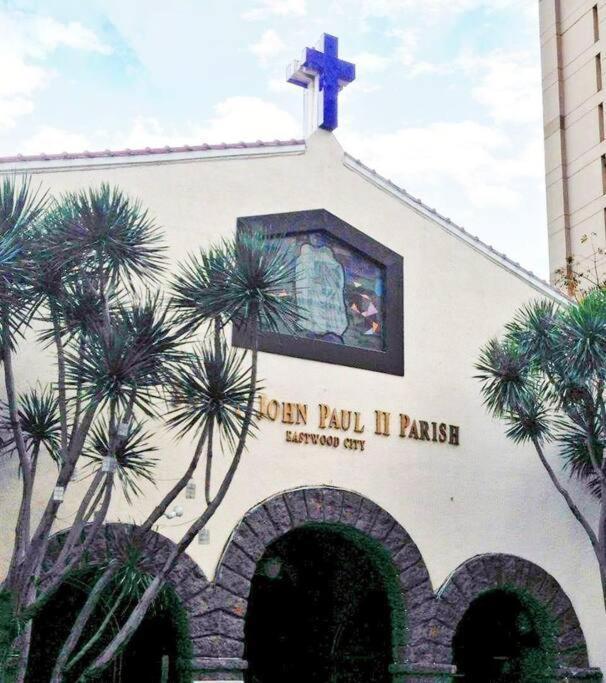 Apartment Eastwood Unit Across Mall Manila