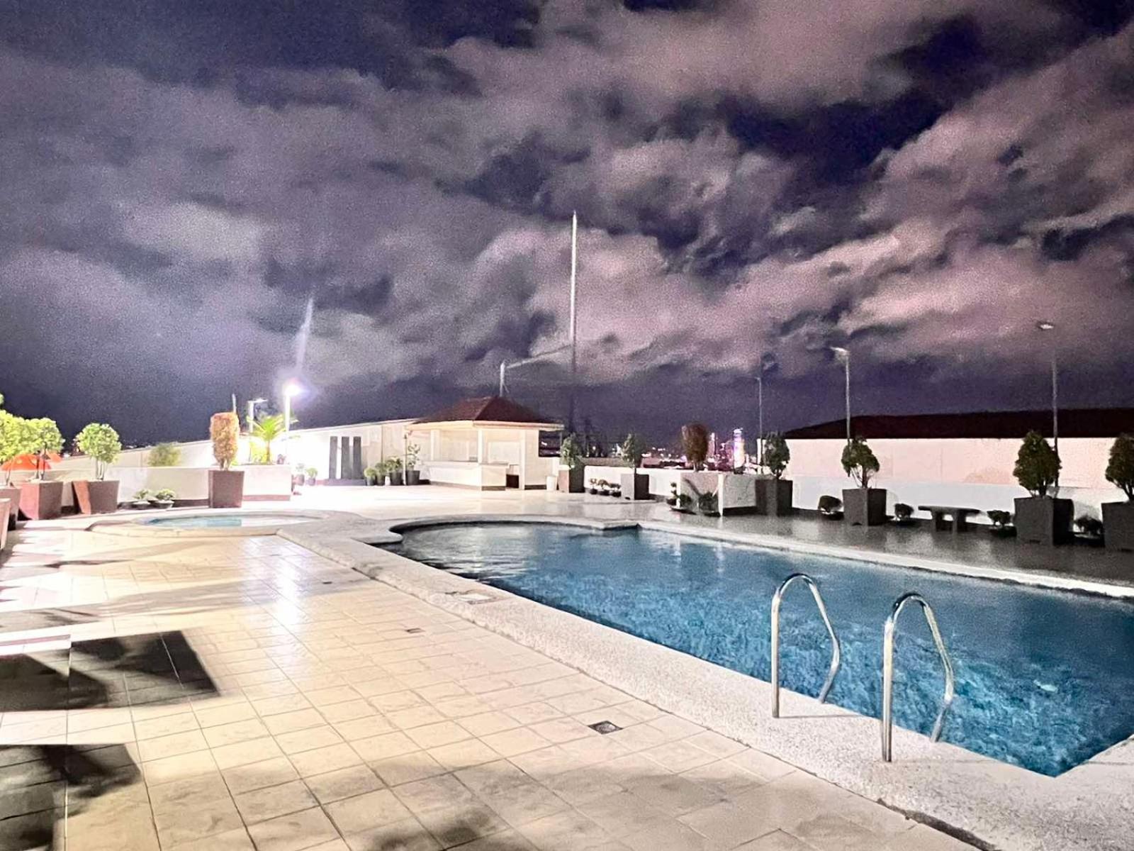 Tomas Morato Quezon - Residences *