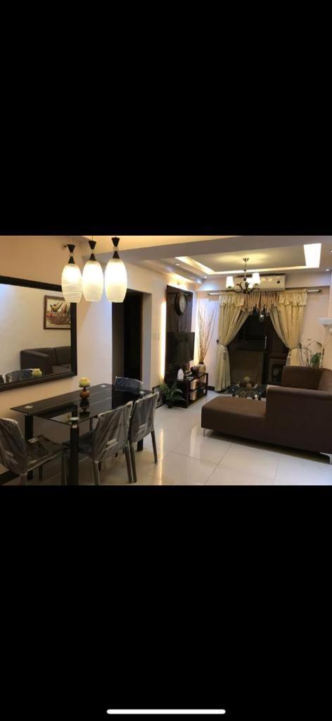 Montecito Luxury 1 Bedroom * Manila