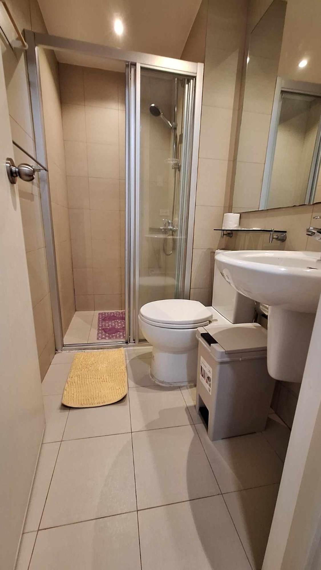 Cozy 1br With City And Nature View In Azure Apartment Manila