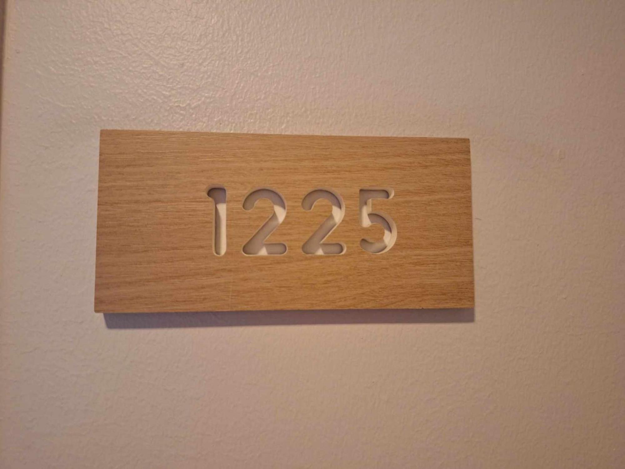 Cozy 1br With City And Nature View In Azure *