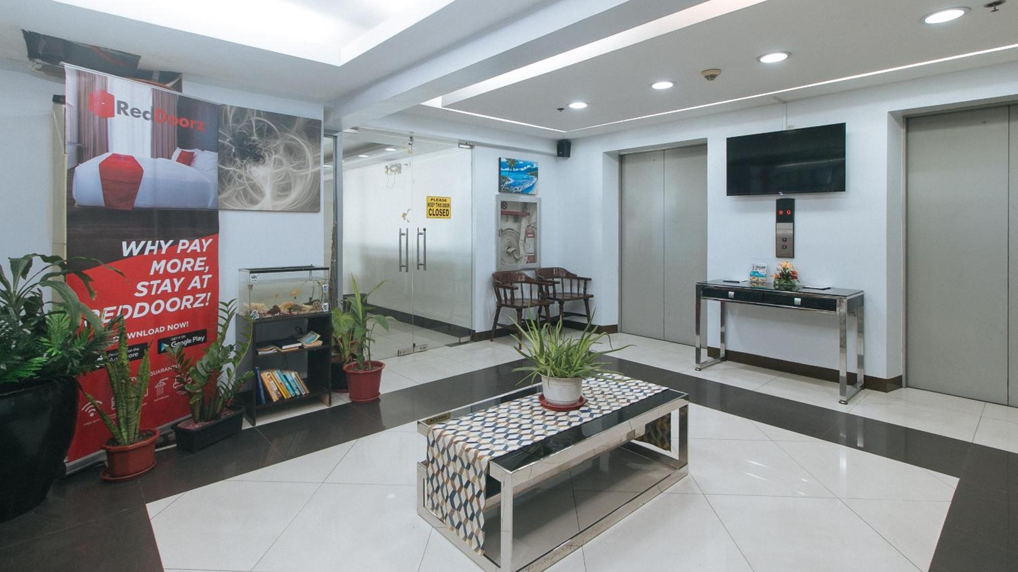 Reddoorz At Bp International Powerhouse Inc Near Sm Manila