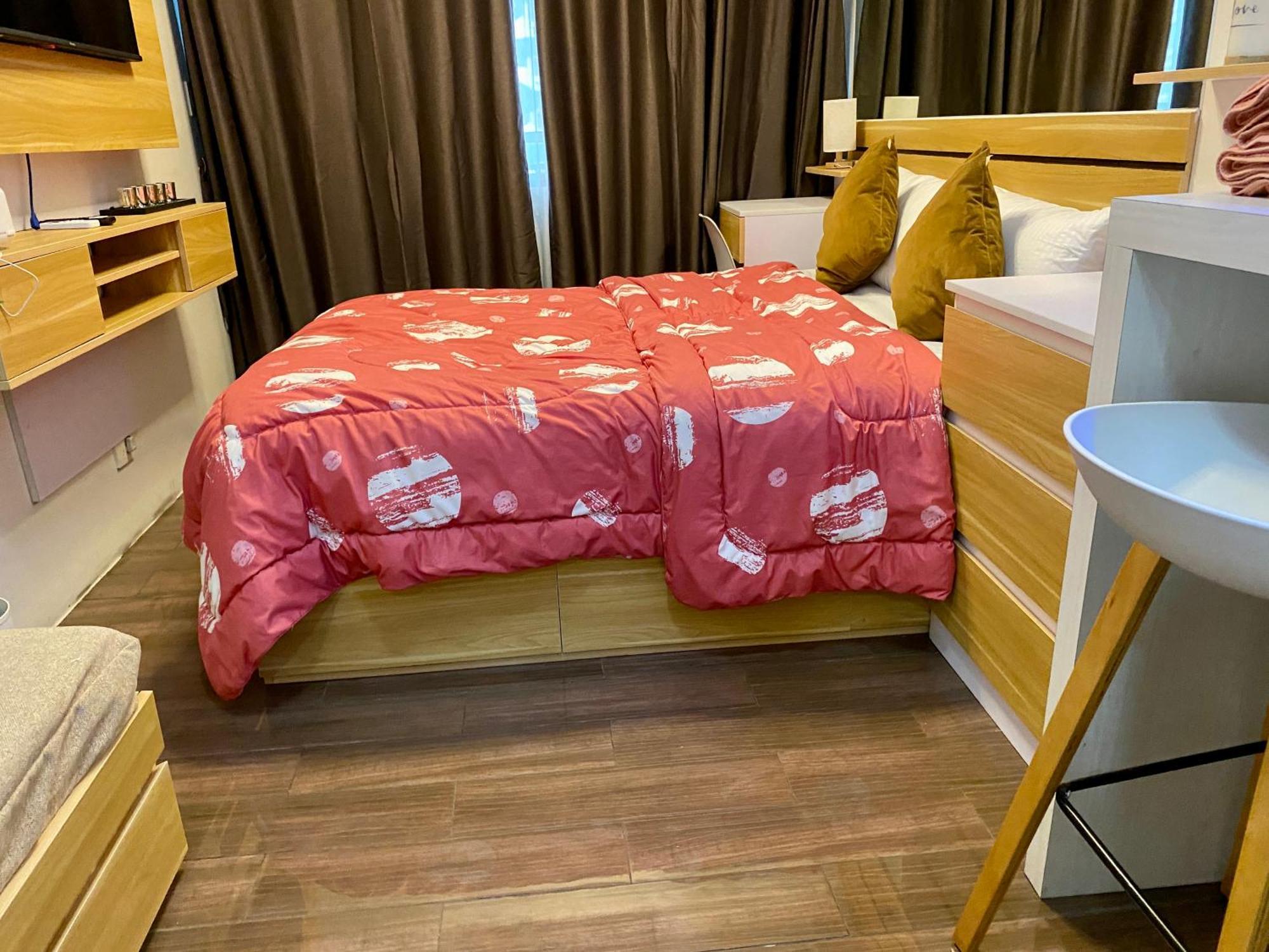Woodland Elegance Retreat Symphony Of Artistry With Blazing Fast 300 Mbps * Manila