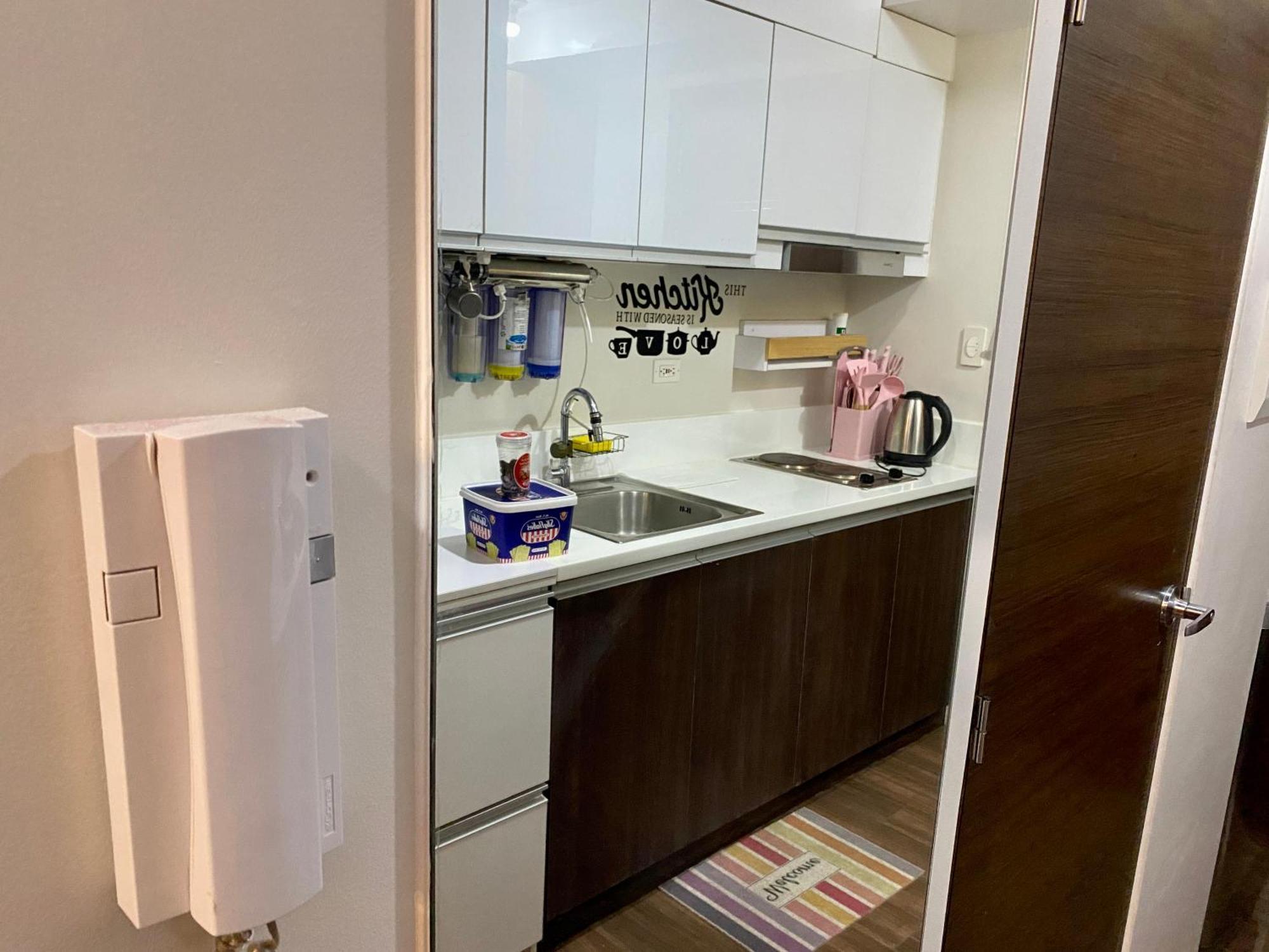 Woodland Elegance Retreat Symphony Of Artistry With Blazing Fast 300 Mbps * Manila