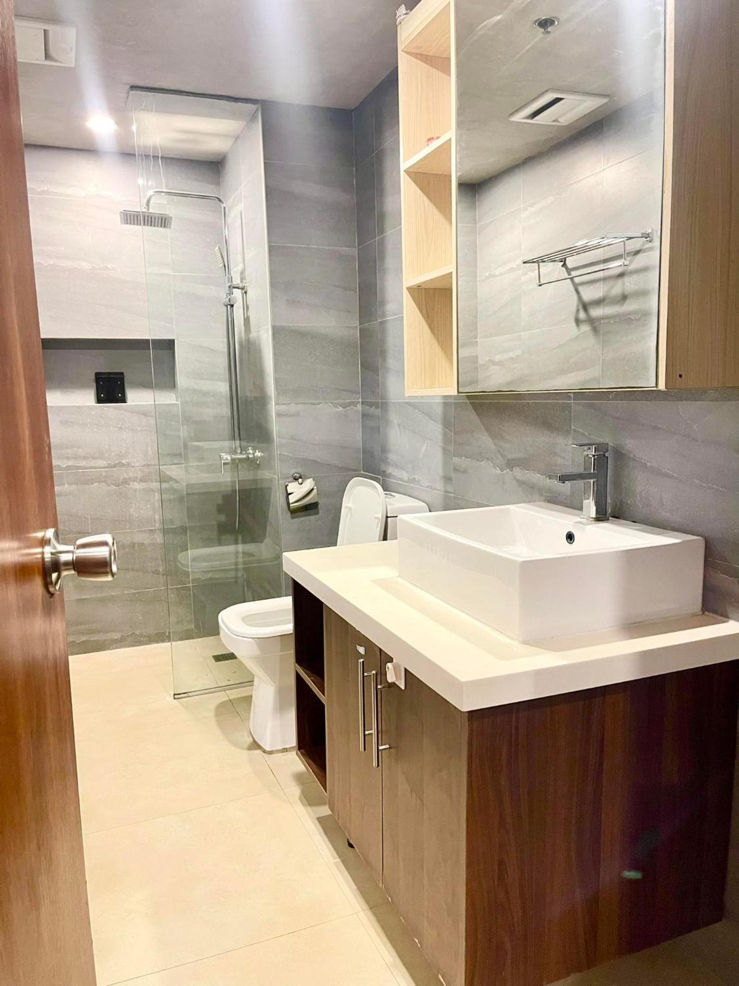 Spacious 2 Bedroom Perfect For Family & Friends, Good For 4pax Allows To 10pax Apartment Manila