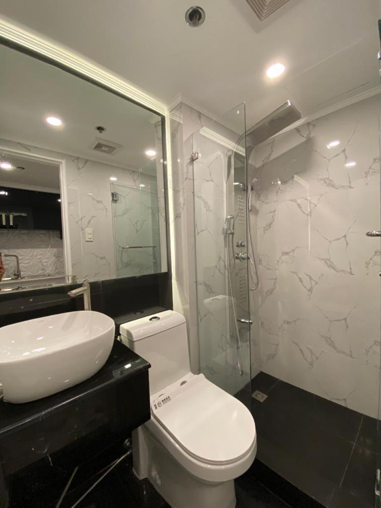 Makati Hidden Gem Studio * Manila
