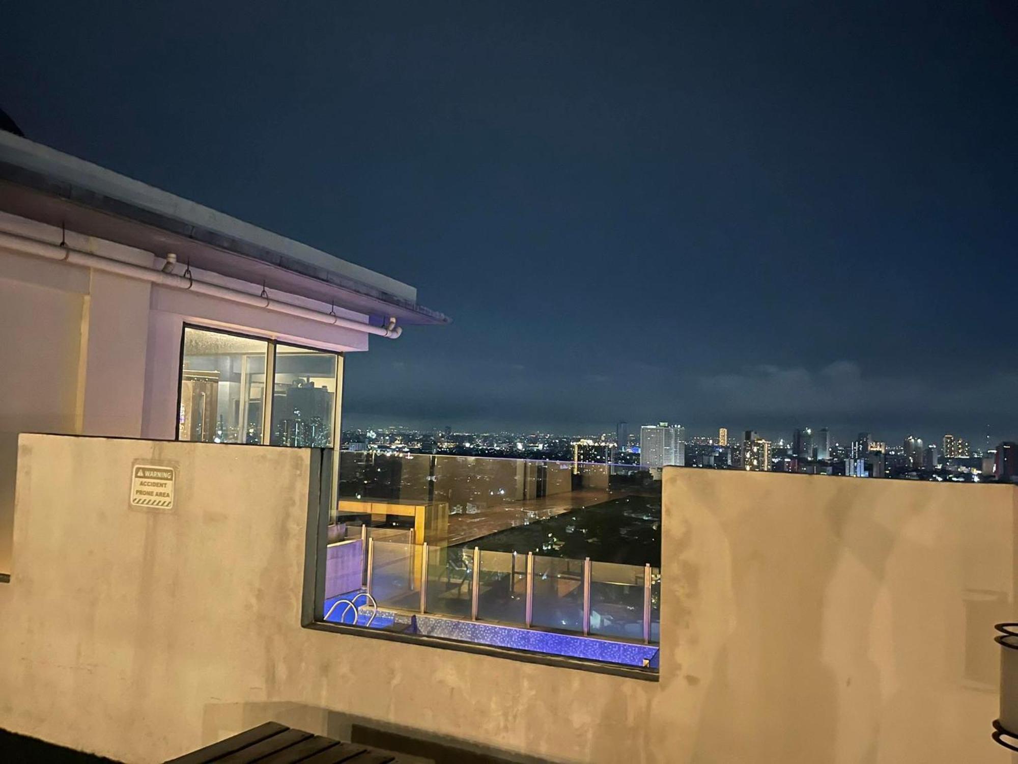 Spacious 2 Bedroom Perfect For Family & Friends, Good For 4pax Allows To 10pax Apartment Manila