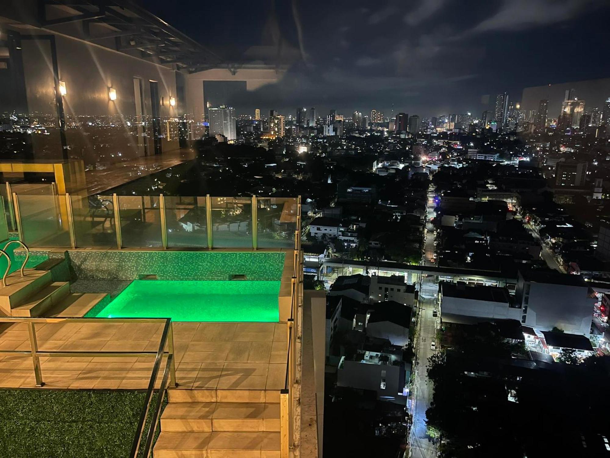 Spacious 2 Bedroom Perfect For Family & Friends, Good For 4pax Allows To 10pax Manila