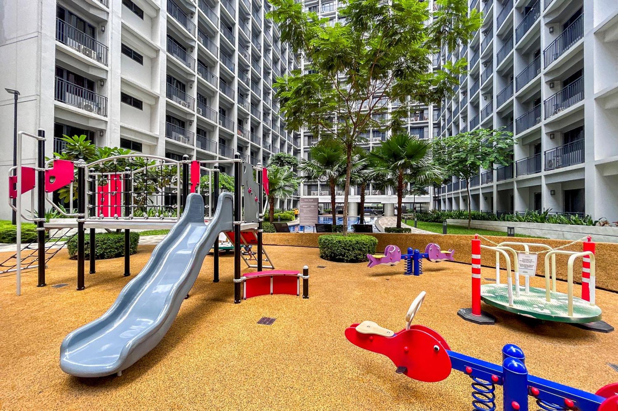 Apartment 2 Side-by-side P00l Front Condos, 6 Beds, 2 Cr, 2 Kitchen For 10 Guests At Moa *