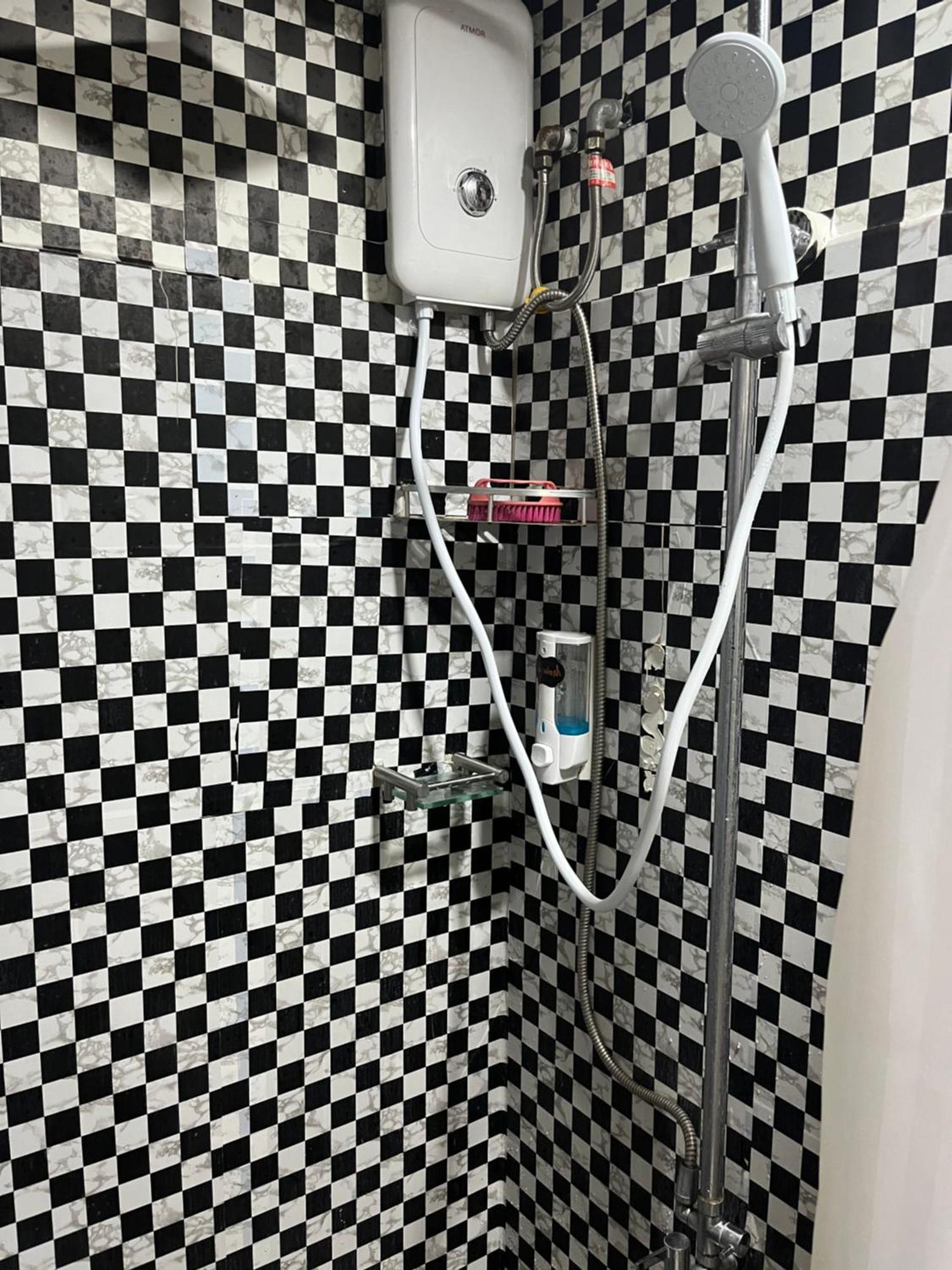Apartment Shore Occupancy 6 Pax Cooking Balcony Netflix Pools Moa Airport Casino Picc马尼拉moa高级酒店公寓