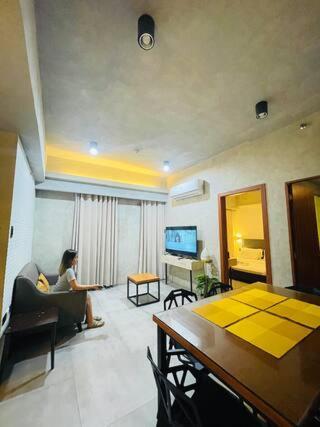 Spacious 2 Bedroom Perfect For Family & Friends, Good For 4pax Allows To 10pax Apartment Manila