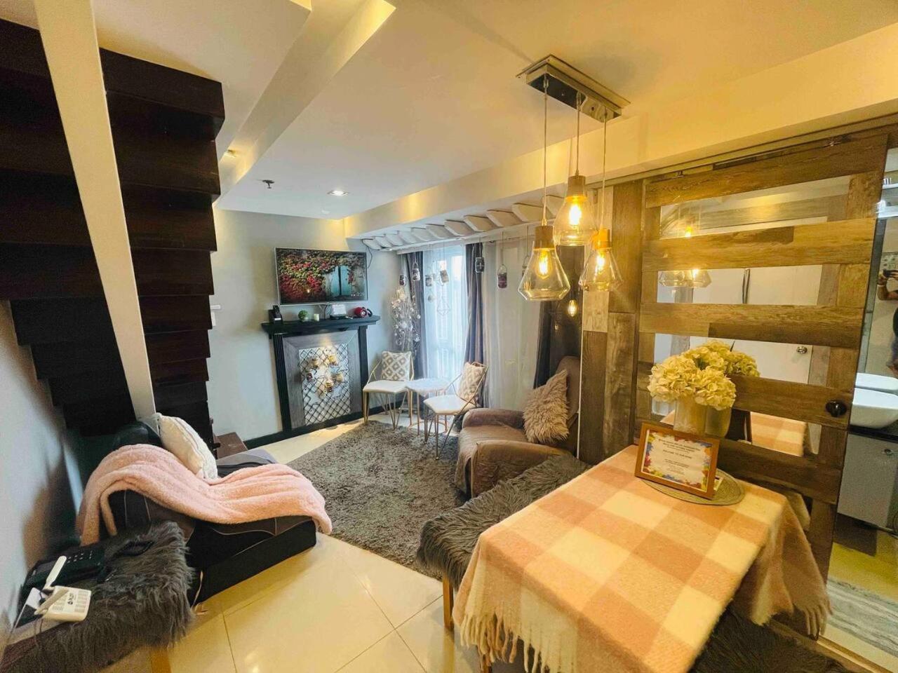 Posh, Modern 2br Loft, Spectacular View Bgc Apartment Manila