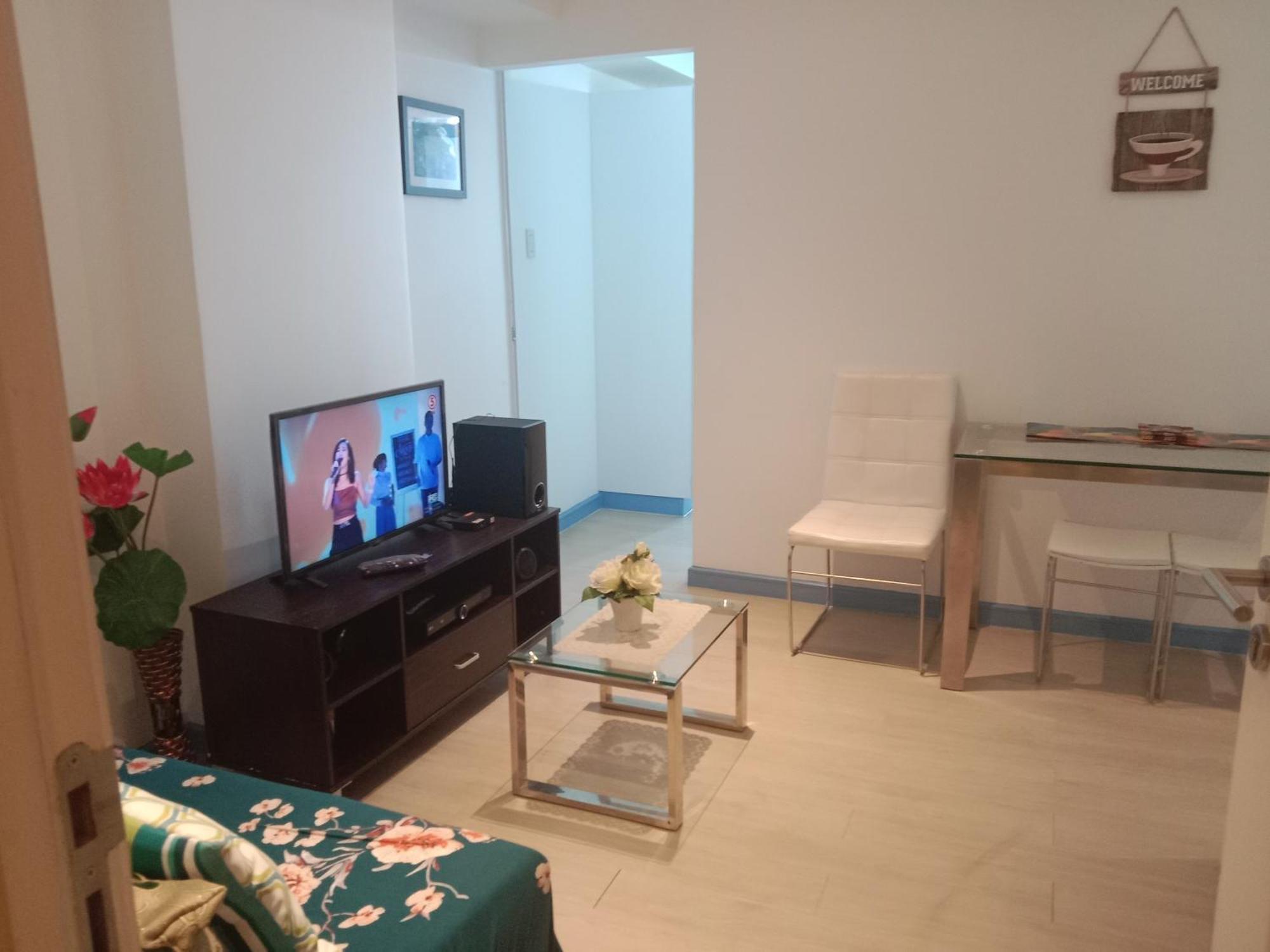 Apartment Azure Residences By Florendo Manila