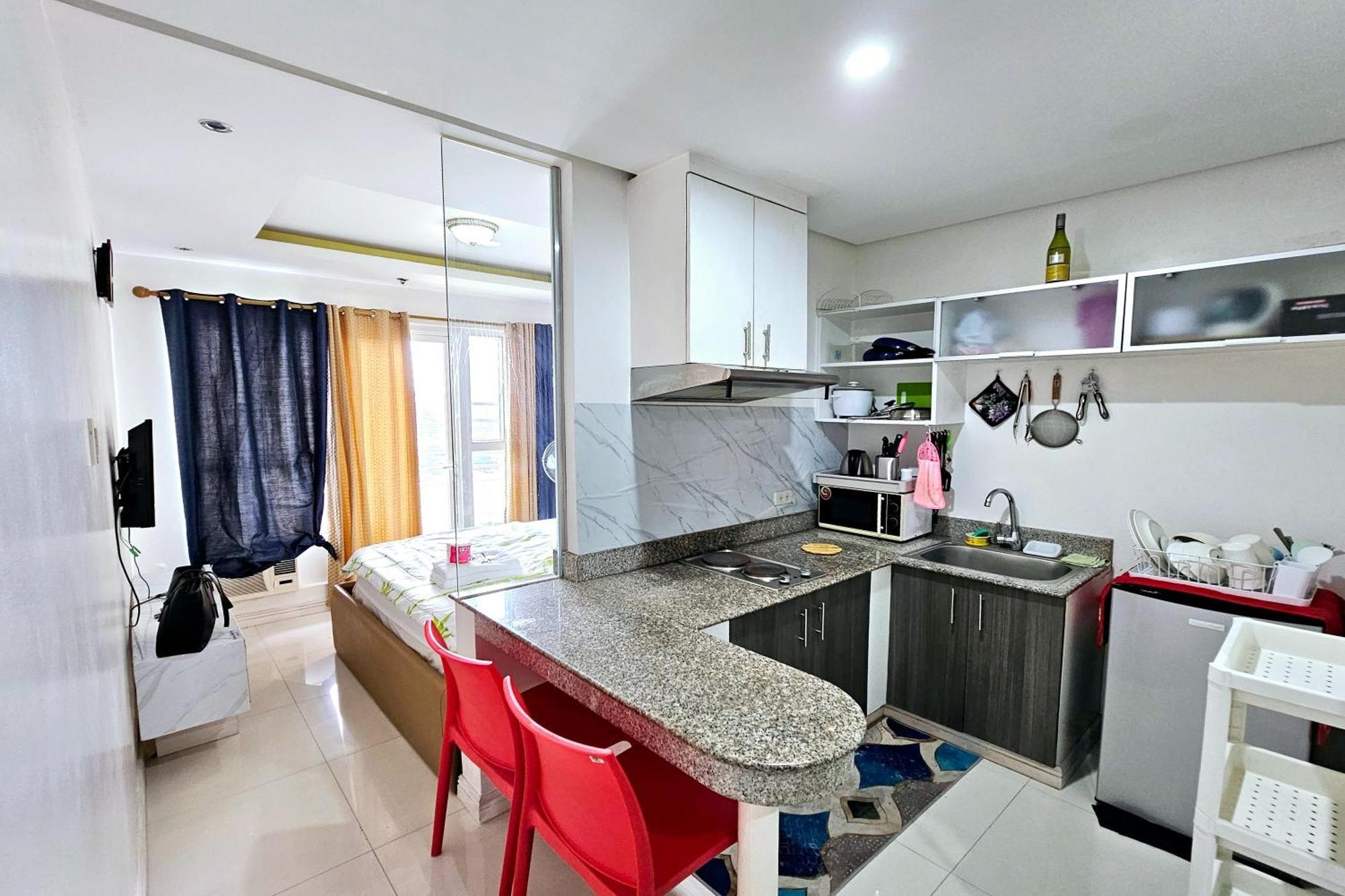 Birchtower By Jeizel Apartment Manila